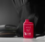 Myle Meta Box red